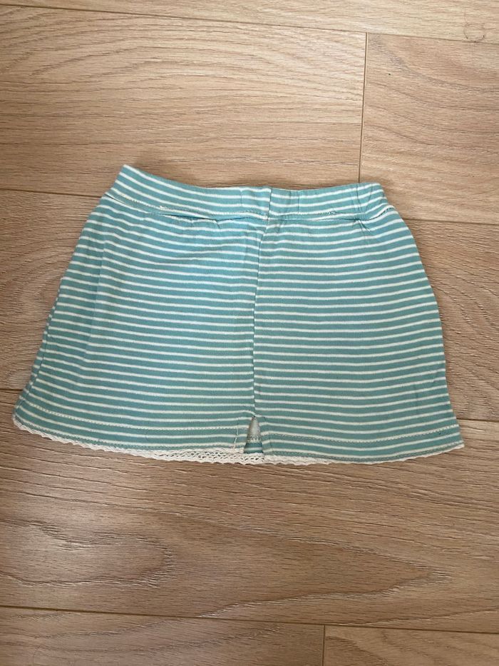 Jupe bleu 3 ans Mango en parfait état - photo numéro 3