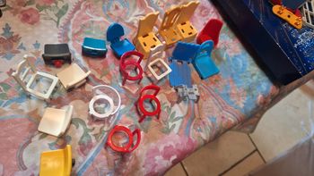 Morceaux chaise diverses playmobil