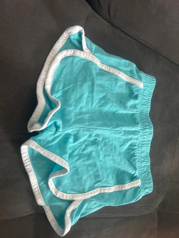 Short fille bleu 4 ans