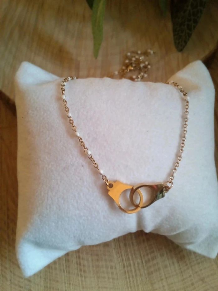 Collier menottes