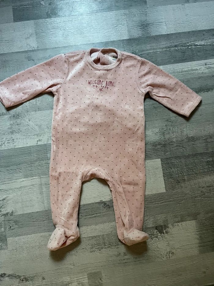 Pyjama rose bébé fille Kiabi 9 mois