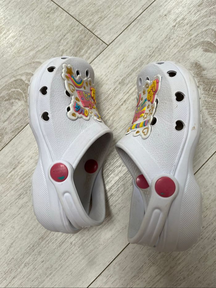 Crocs blancs motifs multicolore Sketchers taille 28/29 - photo numéro 7