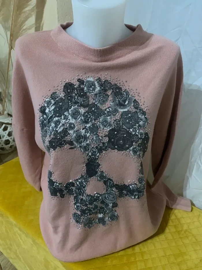 Pull rose Moewy taille 44-46 - photo numéro 2