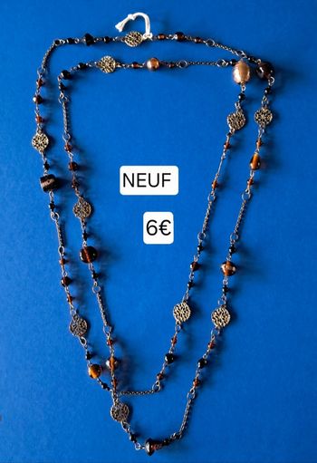 Collier long NEUF chaîne et breloques couleur bronze et doré