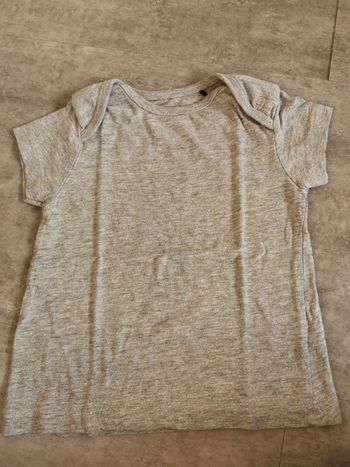T-shirt bébé 9/12 mois neuf