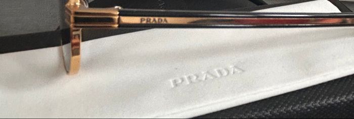 Lunettes de Soleil Prada - photo numéro 4