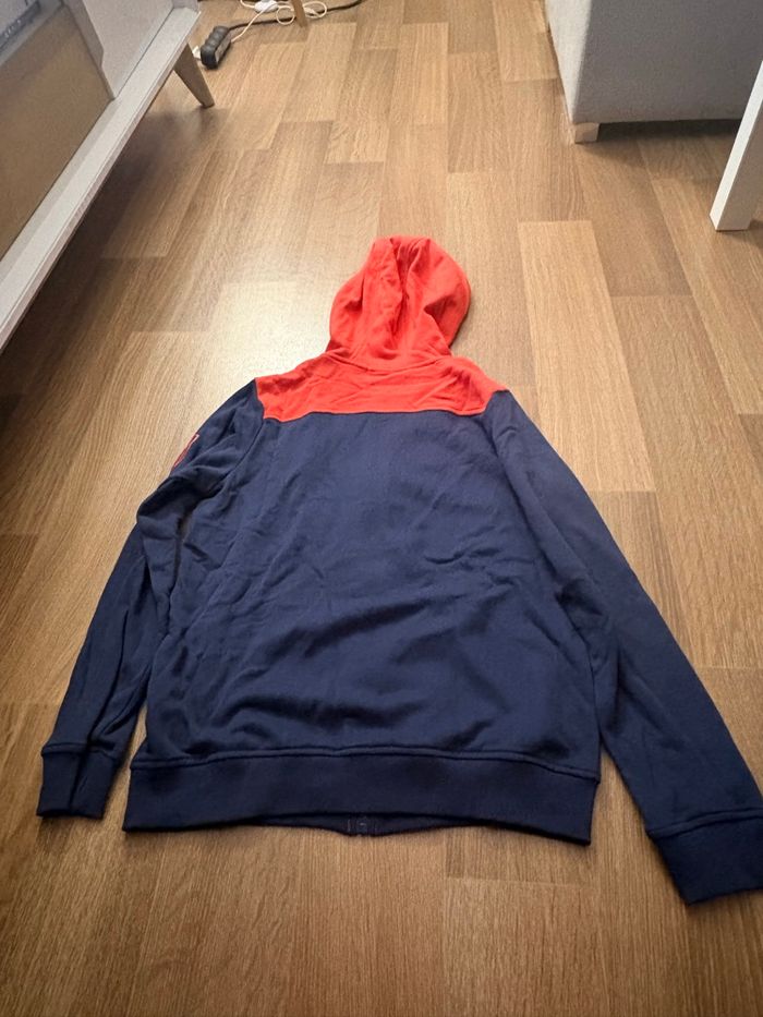 sweat - photo numéro 2