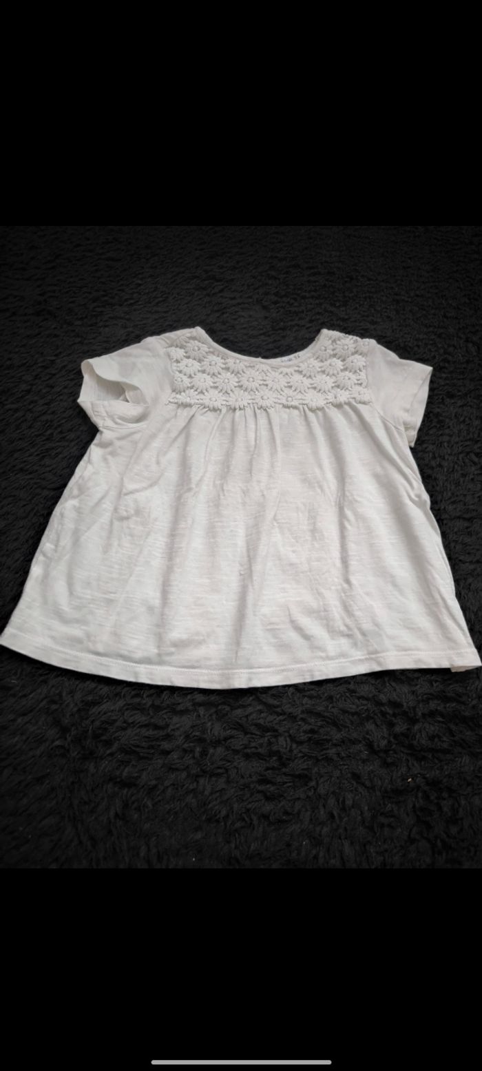 Tee shirt