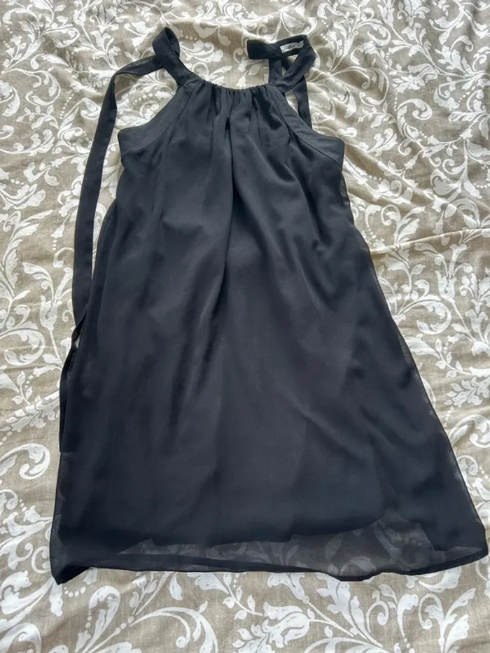 Robe légère noir mim taille 38