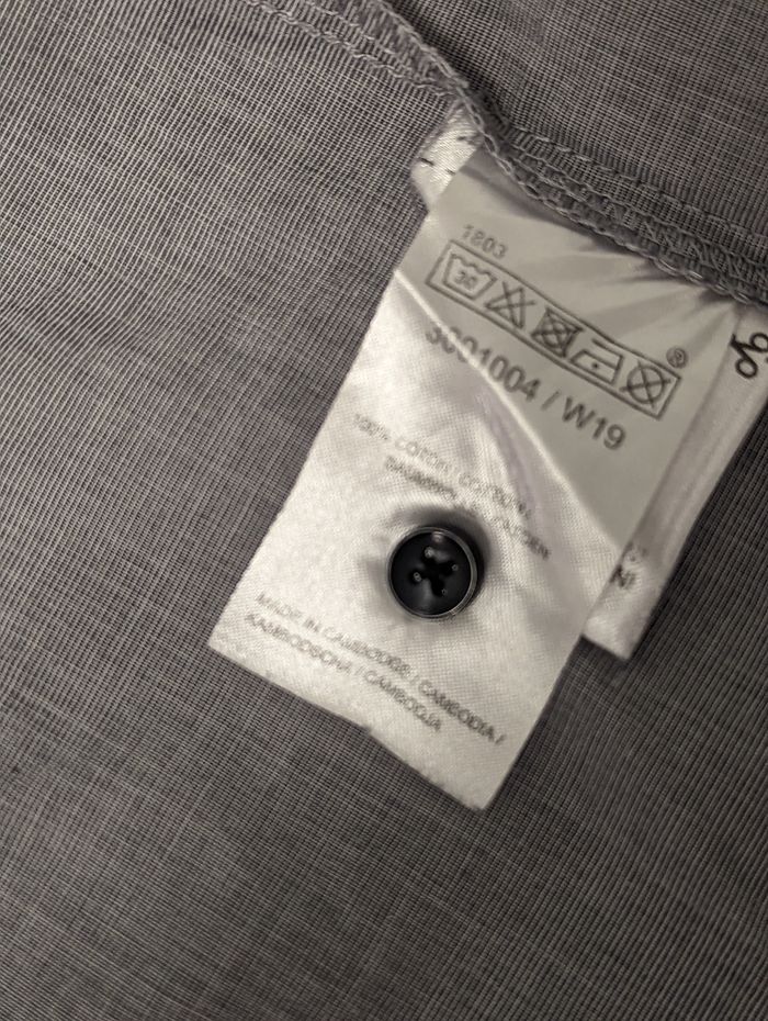 Chemise garçon 10 ans parfait état - photo numéro 7