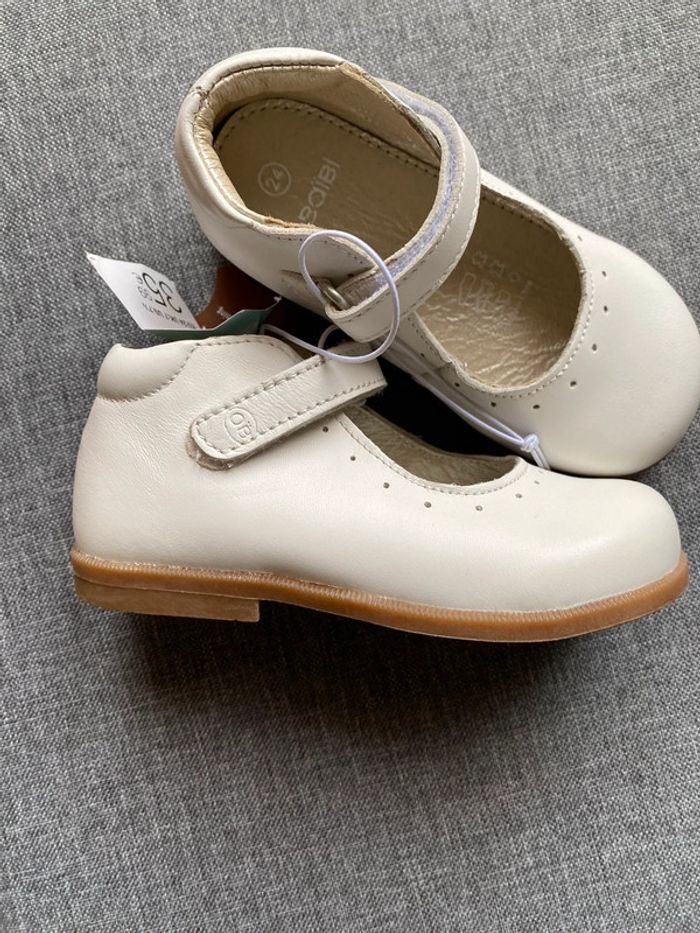 Chaussures babies en cuir Obaibi Okaidi 24 valeur 35e neuve