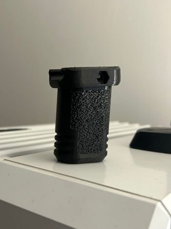 Poignée picatinny low profile texturée – sans vis – impression 3D Lo