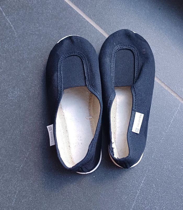 Pantoufles de gym pointure 25