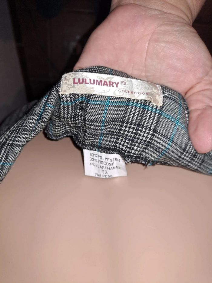 Short femme taille 3 - photo numéro 3