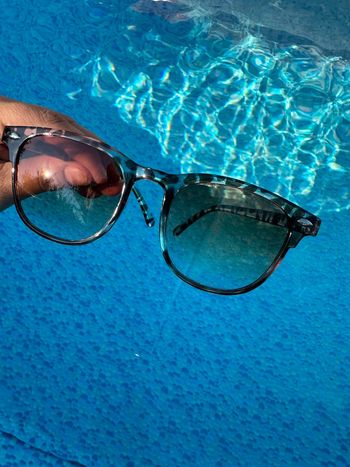 Paire de lunettes de soleil léopard