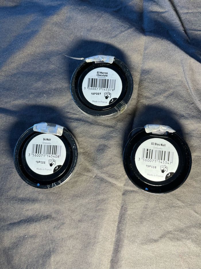 Lot de fards à paupières - photo numéro 2