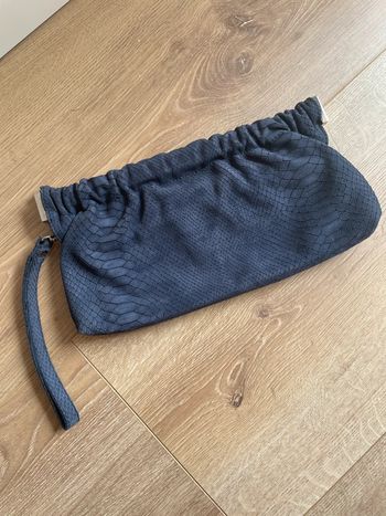 Pochette Paul & Joe cuir façon serpent bleu gris