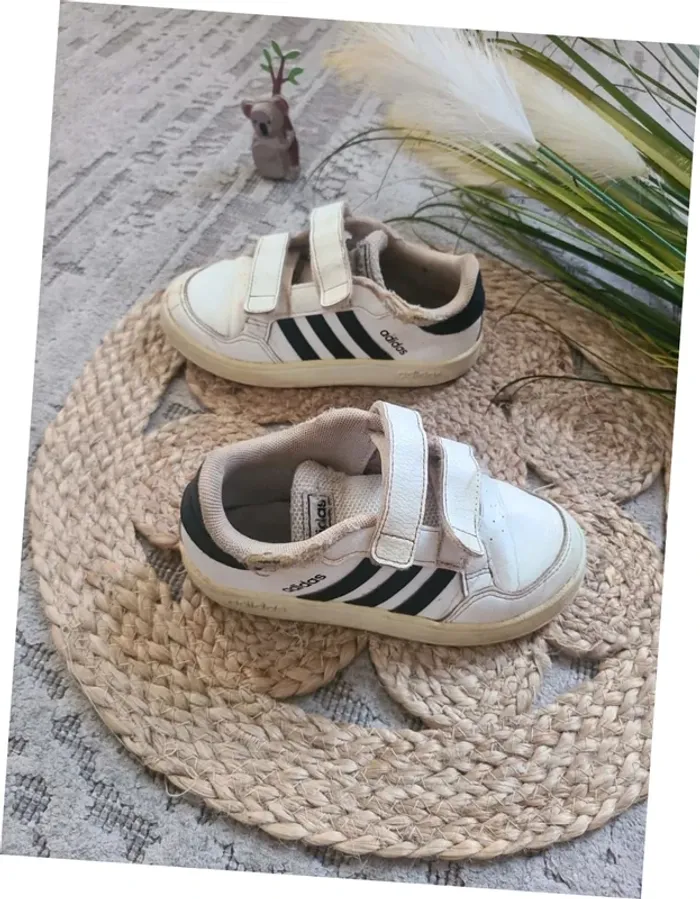 Basket adidas taille 27 - photo numéro 4