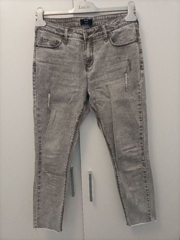 Jean court skinny gris clair