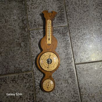 Très jolie station météo murale au style vintage,