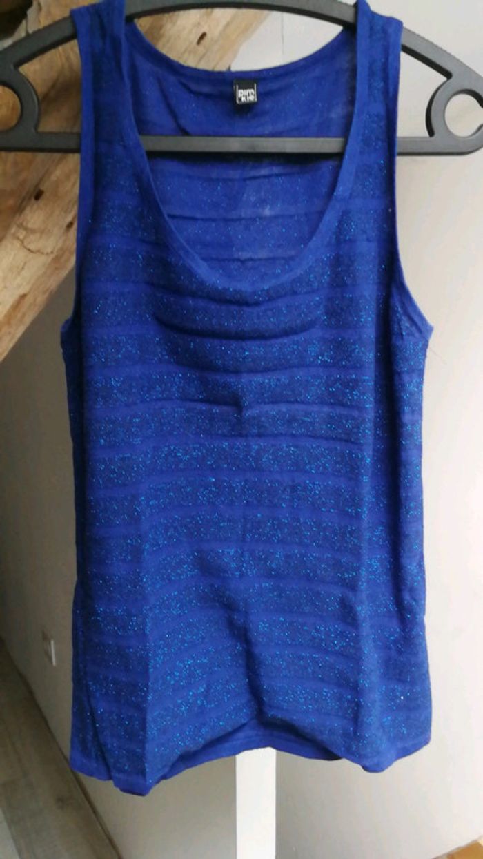 Débardeur bleu pailleté