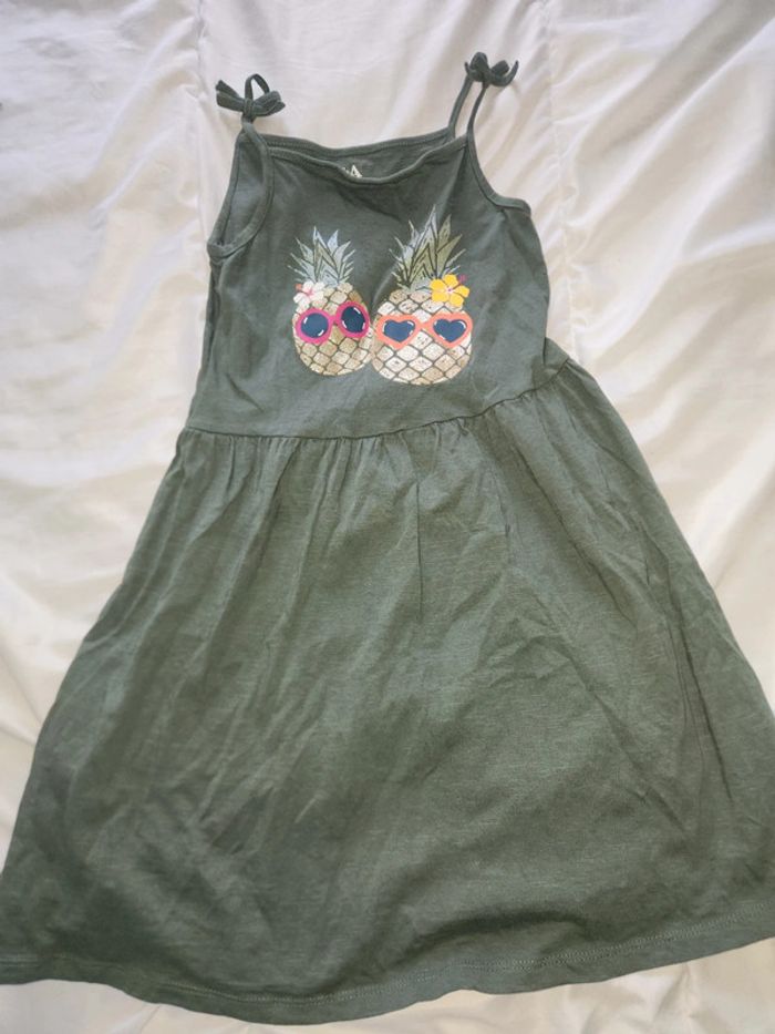 Robe fille taille 7 ans