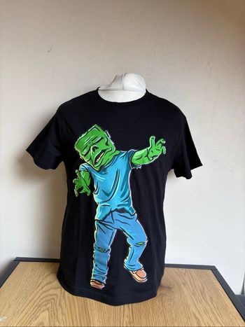 T-shirt garçon taille 134