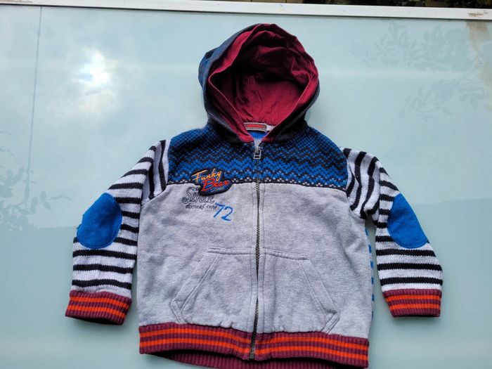 Superbe gilet à capuche Catimini Funky Bar, 2 ans