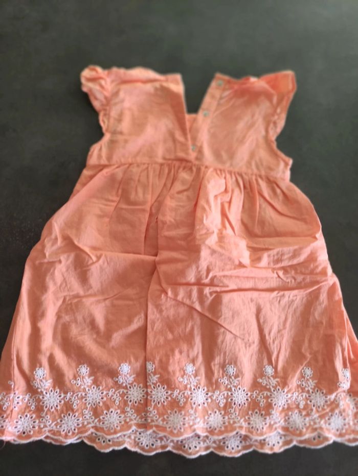 Robe 4 ans - photo numéro 2