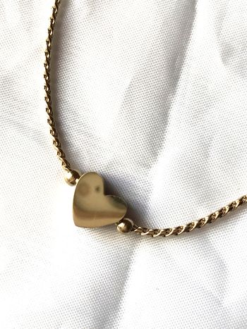 Collier Pendentif Petit Cœur Amour Minimaliste Chaîne Fine Rigide Bijou Doré Fantaisie Femmes