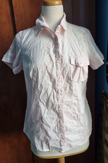 Chemise transparente rose taille 40
