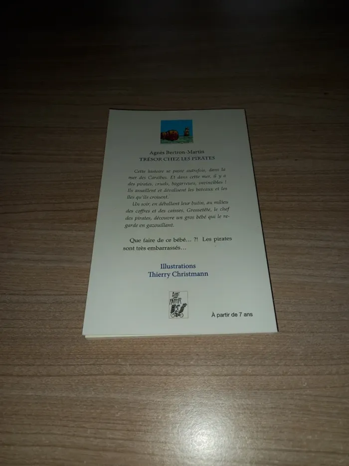 Livre Trésor chez les pirates - photo numéro 2