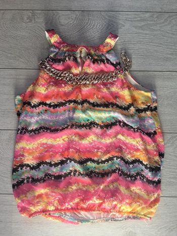 Top avec Bijoux