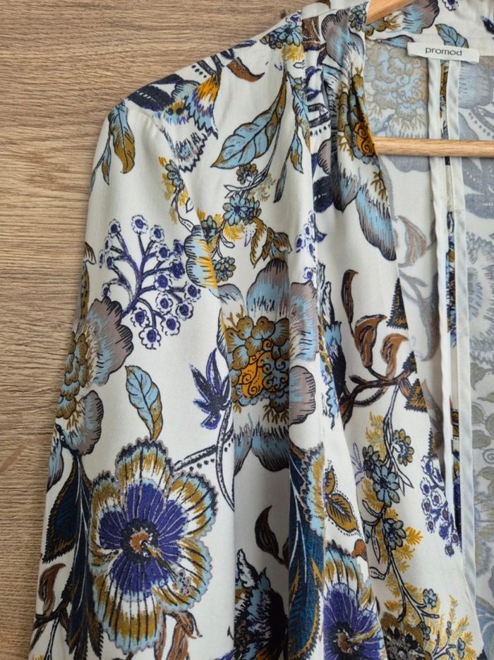 Gilet kimono fleurie - photo numéro 3