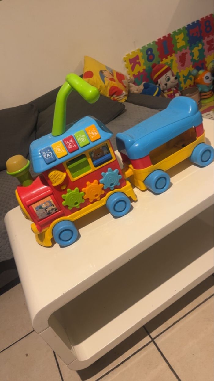 Train pousseur musical