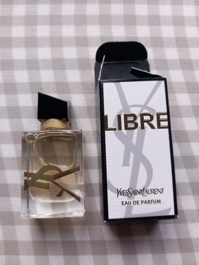 Miniature Eau De Parfum Libre Yves Saint Laurent