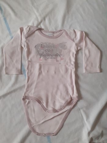 Body rose clair motif mouton