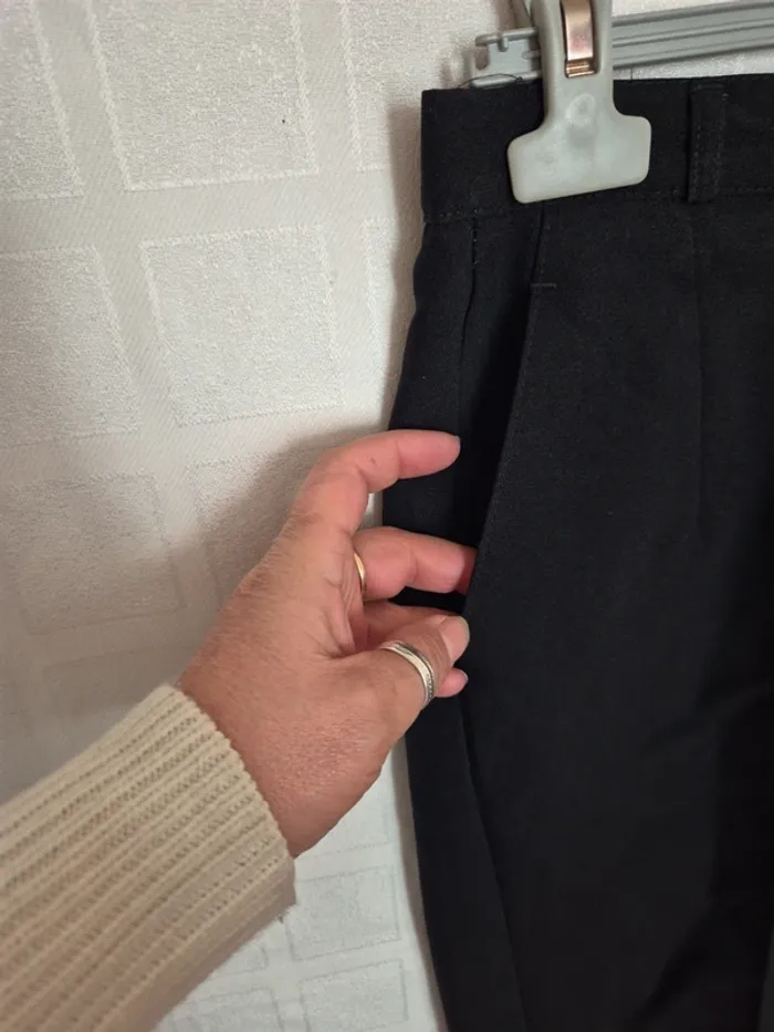 pantacourt taille 42 - photo numéro 2