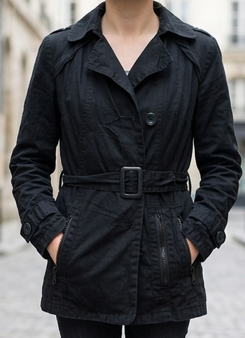 Jolie Veste Noire ceinturée "Generation New Look" - T.14/15 ans (164-170cm)
