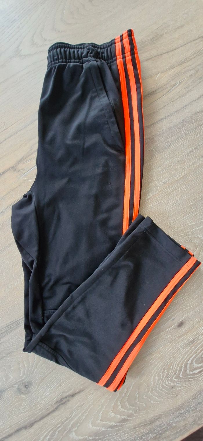Jogging Adidas bandes orange