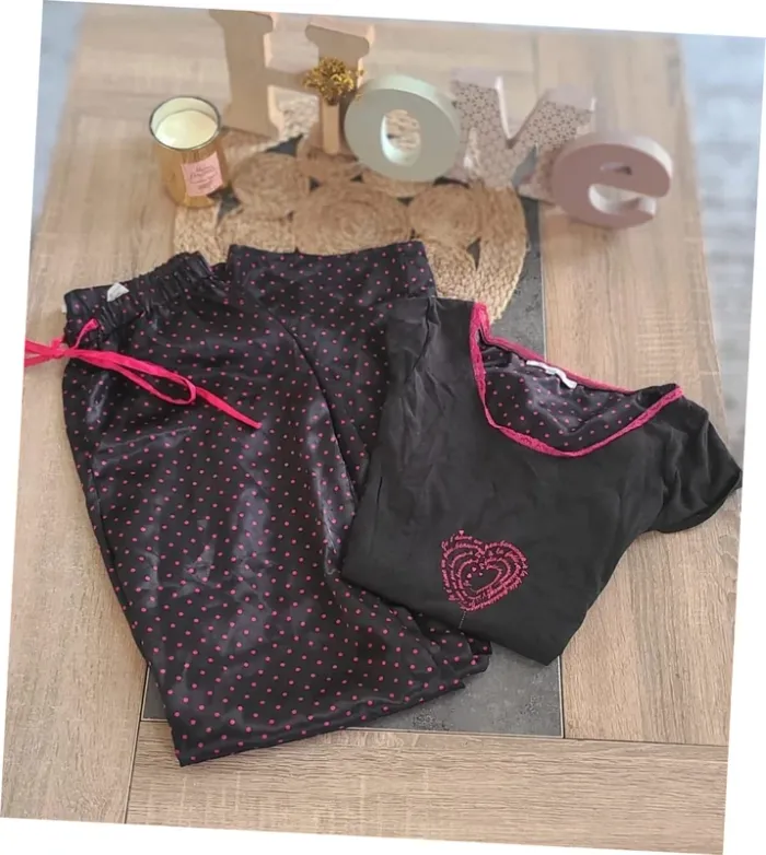 Pyjama confortable – pantalon + t-shirt – Taille S