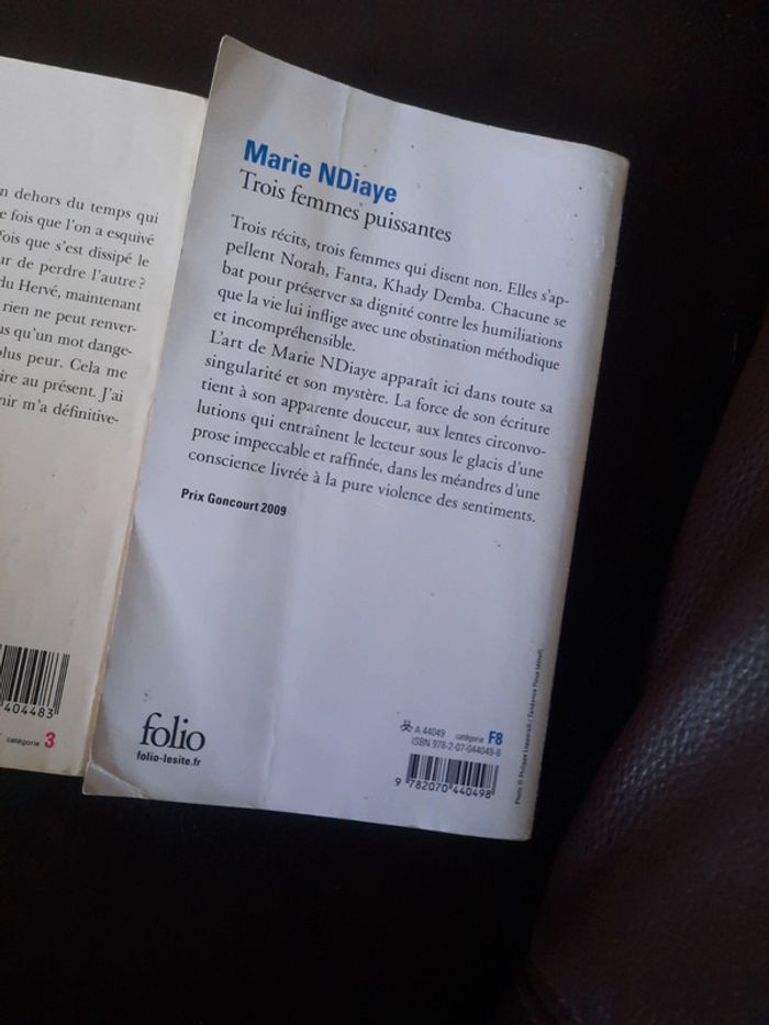 Lot 3 livres femmes forte et amour - photo numéro 3