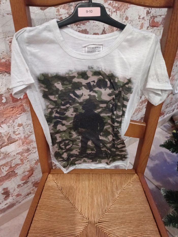 T-shirt