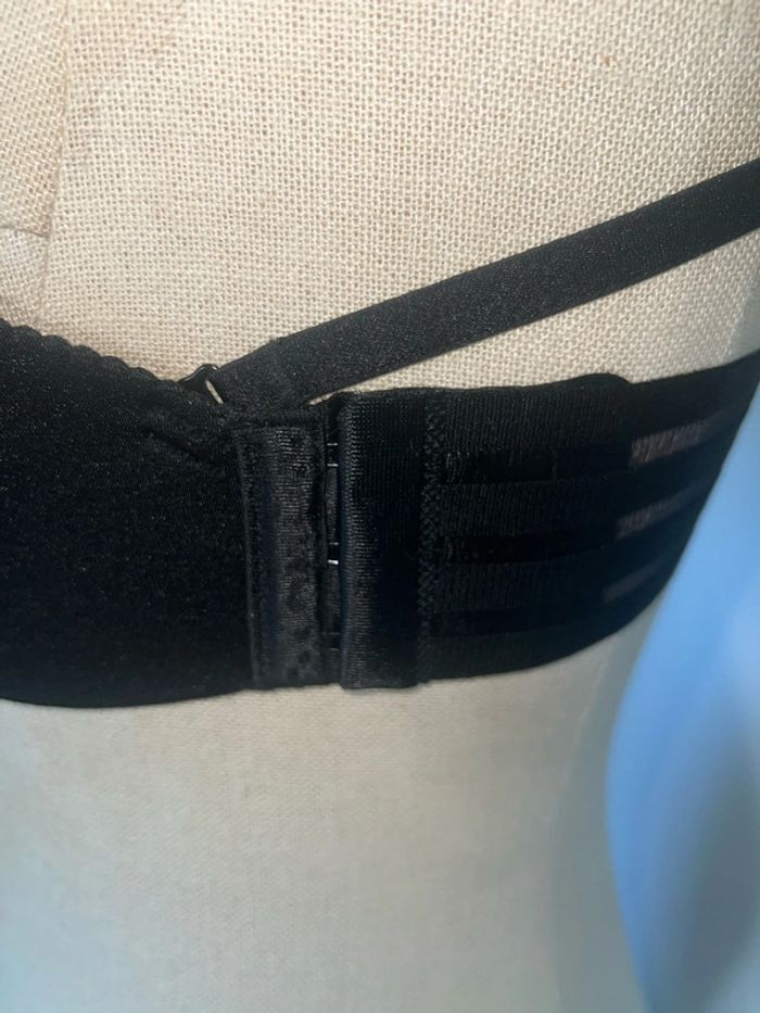 Soutien gorge rembourrés. - photo numéro 3