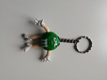 porte-clés figurine M&M's