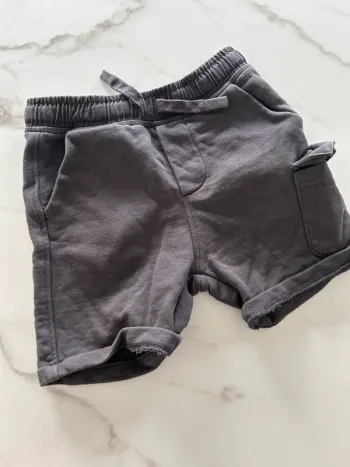 Short cargomango taille 18/24 mois