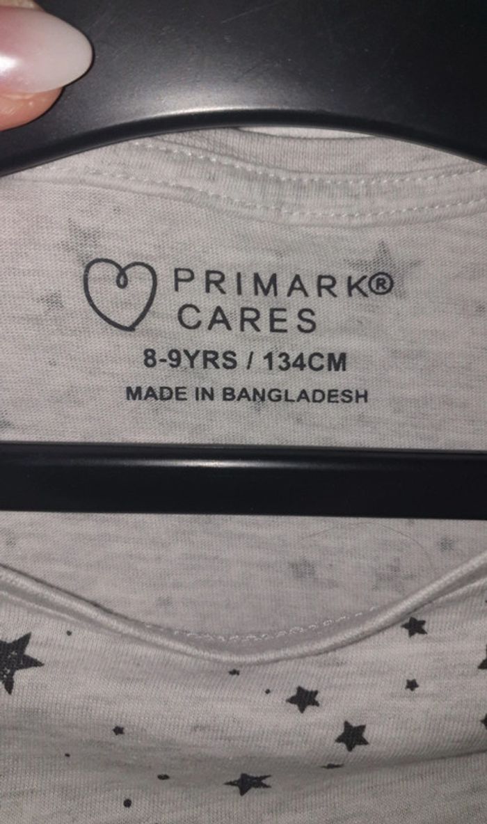 Tee-shirt ML motifs étoiles/tigre 8/9 ans - photo numéro 3