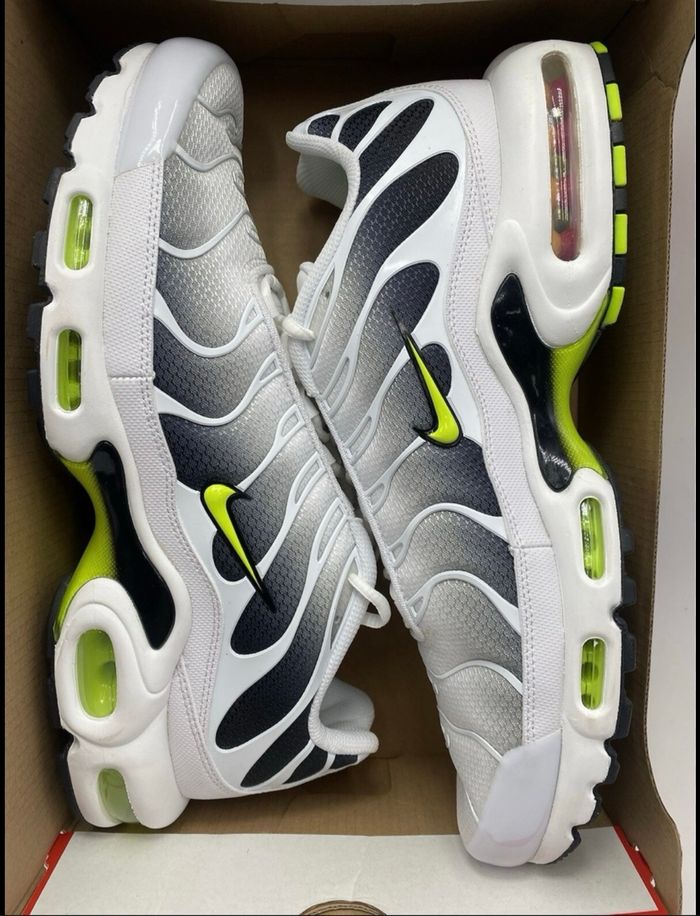 Nike tn blanche gris noir vert 39 - photo numéro 2