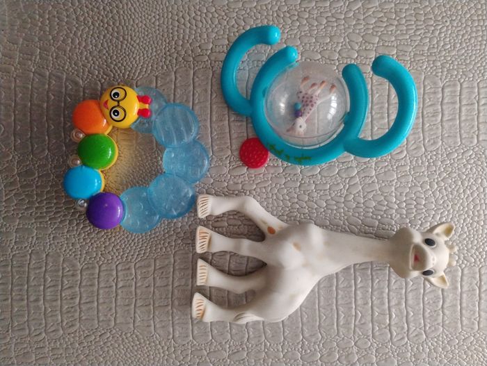 Lot de plusieurs jouets éveil bébé - photo numéro 4
