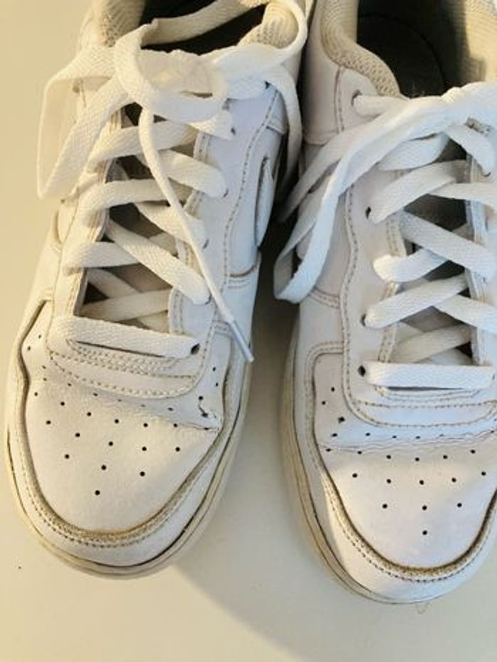 Baskets Nike Air force one pointure 38,5 - photo numéro 2